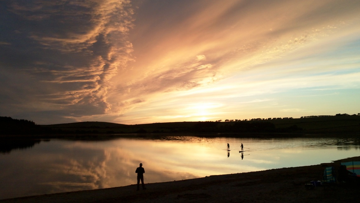 SUP Weekly Featured Image - Siblyback lake.