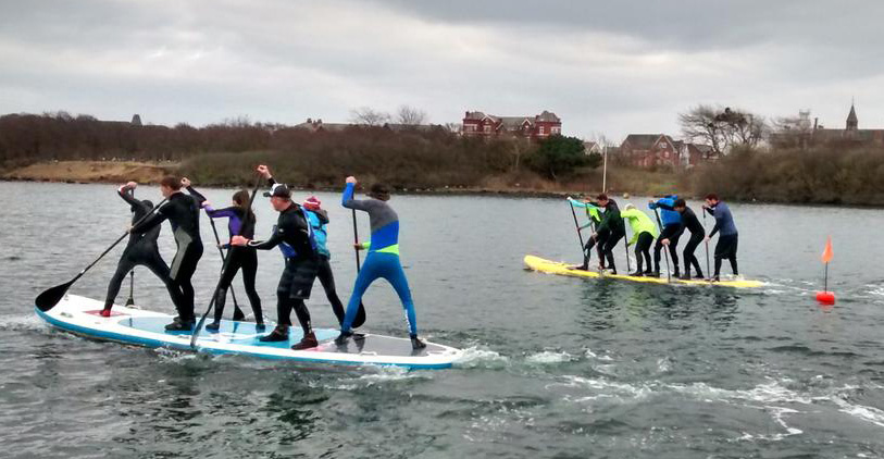 race-battle-of-giant-sup-boards