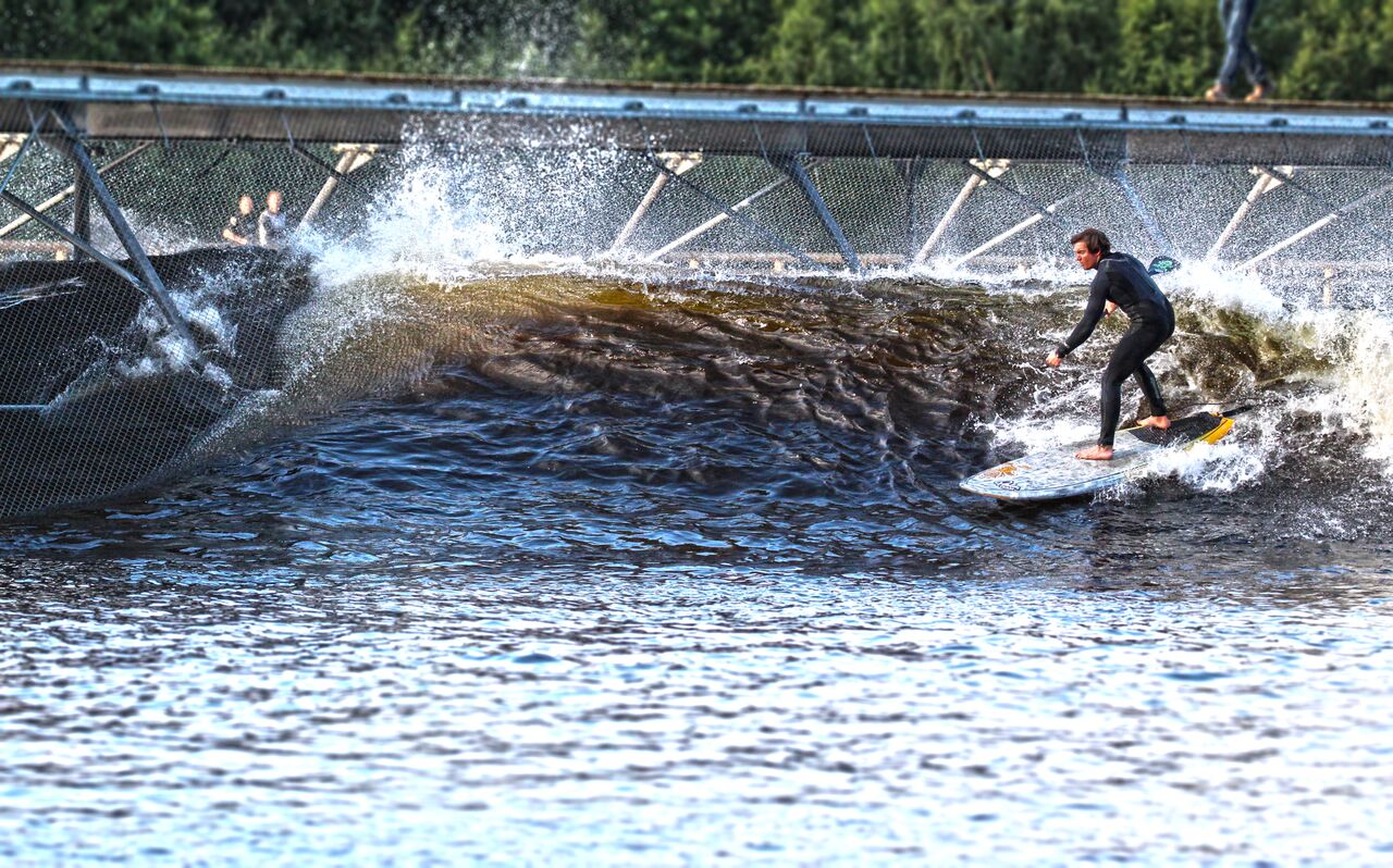 Surf Snowdonia wave park for FREE with Starboard