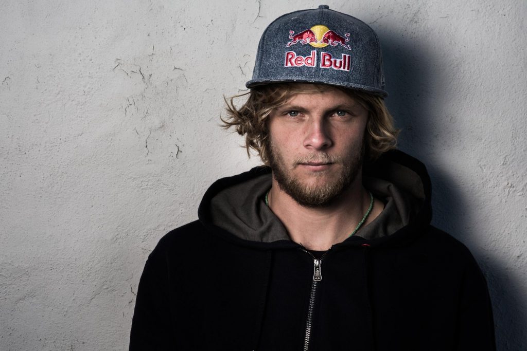 SUPboarder talks to Casper Steinfath the Danish Viking