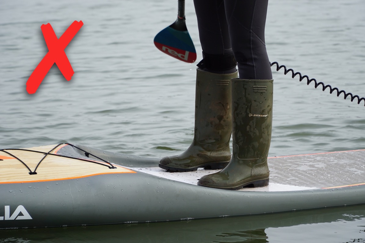 What to wear on your feet paddleboarding? - trainers