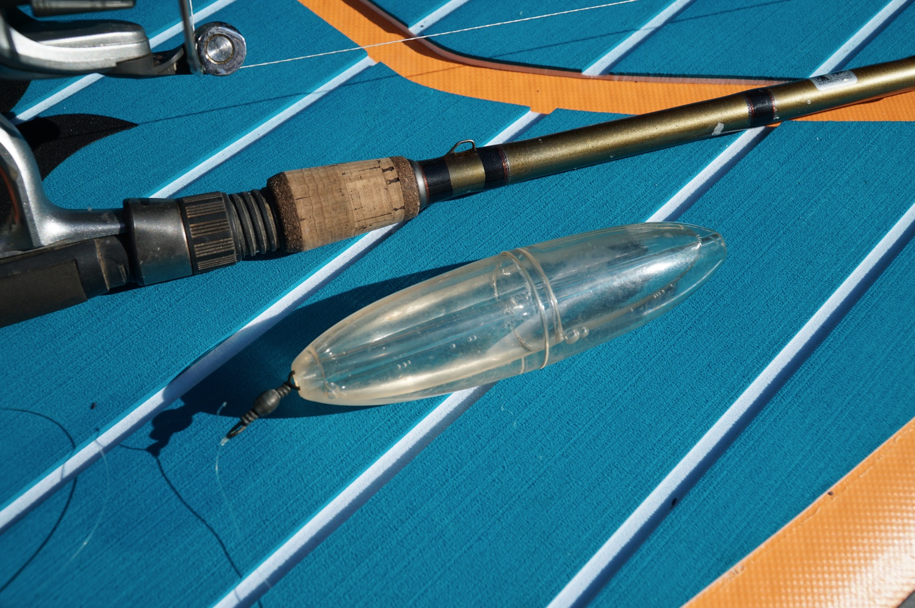 SUP fishing with a clear bubble float SUPboarder Magazine