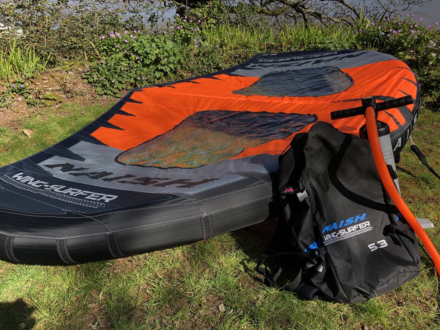 2021 Naish S25 Wing-Surfer reviewed and compared to the 2020 Wing