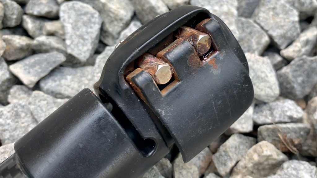 SUPboarder quick SUP tip / Fixing corroded clamps on SUP paddles