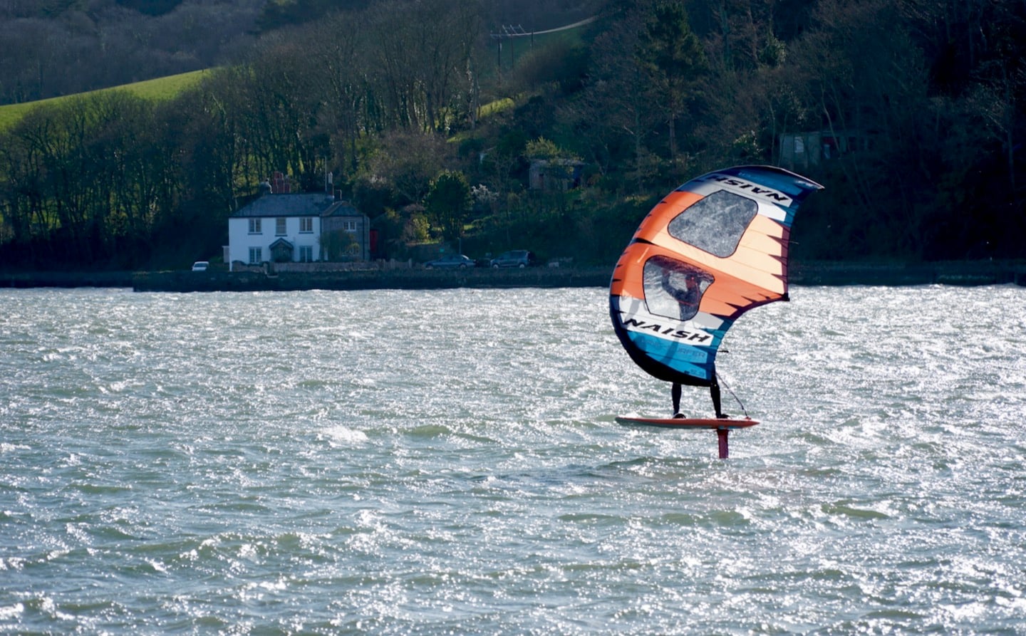 2021 Naish S25 Wing-Surfer reviewed and compared to the 2020 Wing-Surfer PRO EXTRA